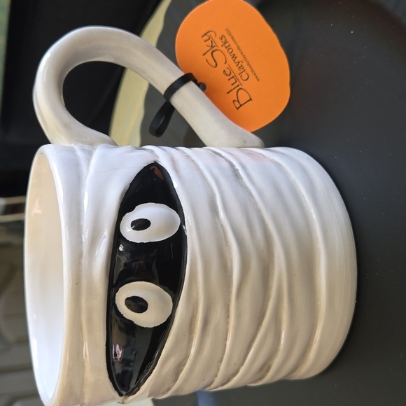 16OZ SPOOKY MUMMY COFFEE CUP - Picture 2 of 8